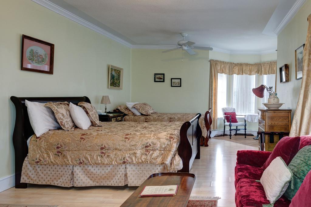 Country Encounters Accommodations Coleman Стая снимка